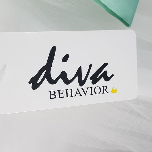 NWT Diva Behavior Green and White Dress  Size: 4 - Picture 4 of 5